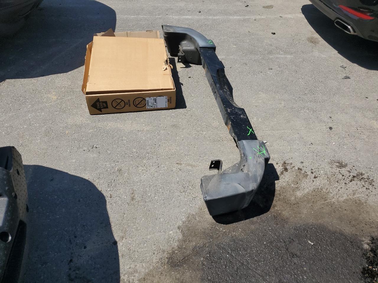 1C4HJWEG7GL247260 2016 Jeep Wrangler Unlimited Sahara