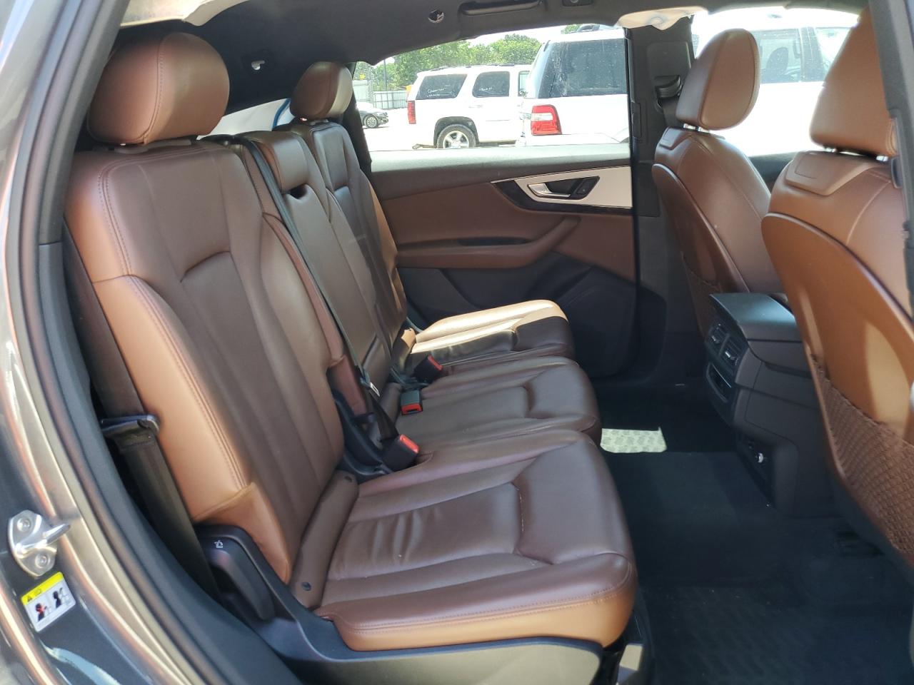 WA1AHAF77KD044736 2019 Audi Q7 Premium