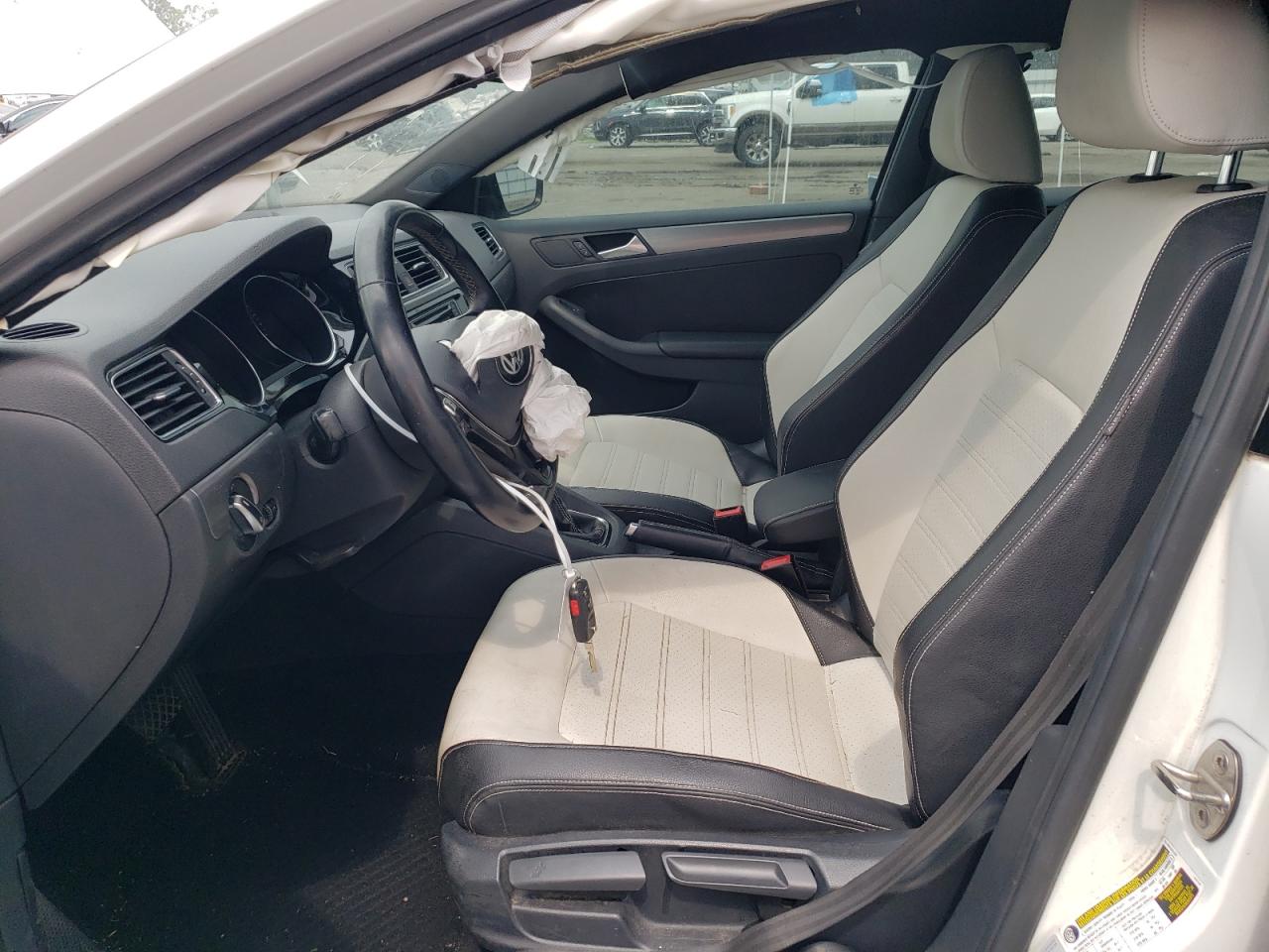 3VWD17AJ6GM264245 2016 Volkswagen Jetta Sport