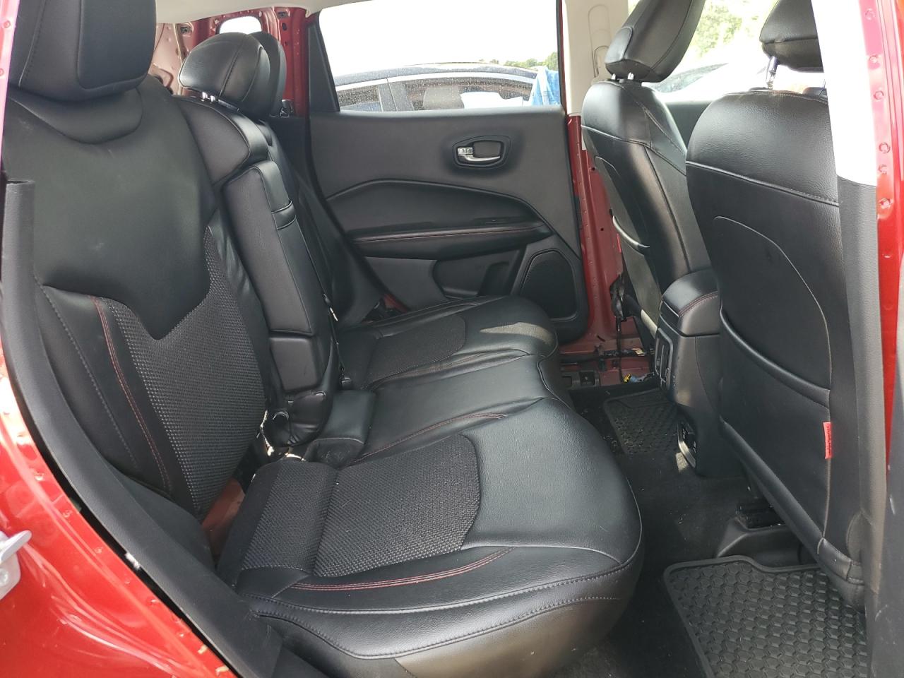 3C4NJDDBXJT199049 2018 Jeep Compass Trailhawk