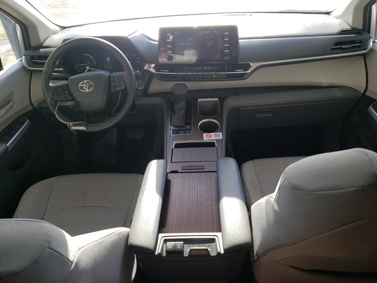 5TDKRKEC7NS110111 2022 Toyota Sienna Le