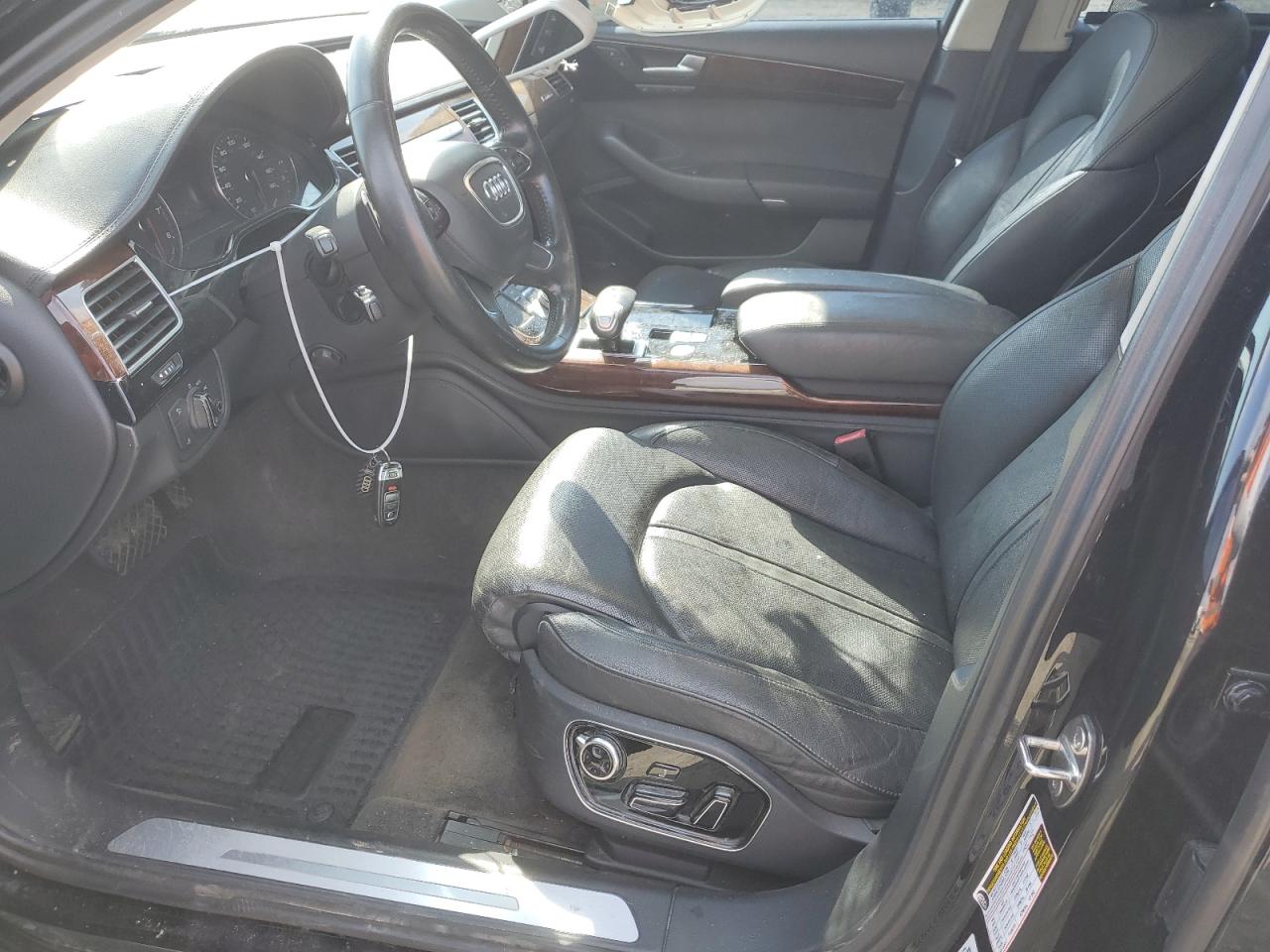 WAURVAFD1BN027073 2011 Audi A8 L Quattro