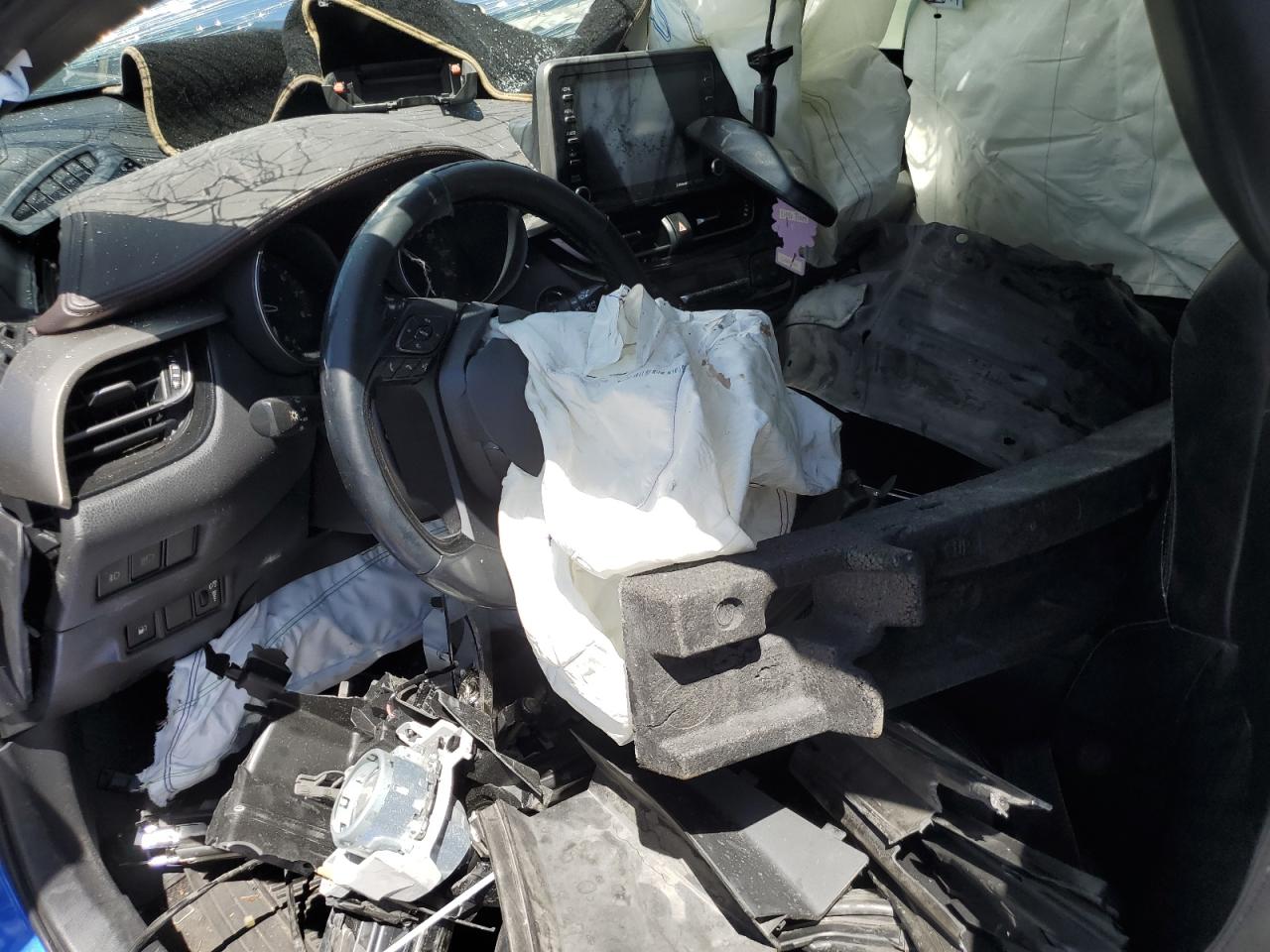 JTNKHMBXXK1014354 2019 Toyota C-Hr Xle