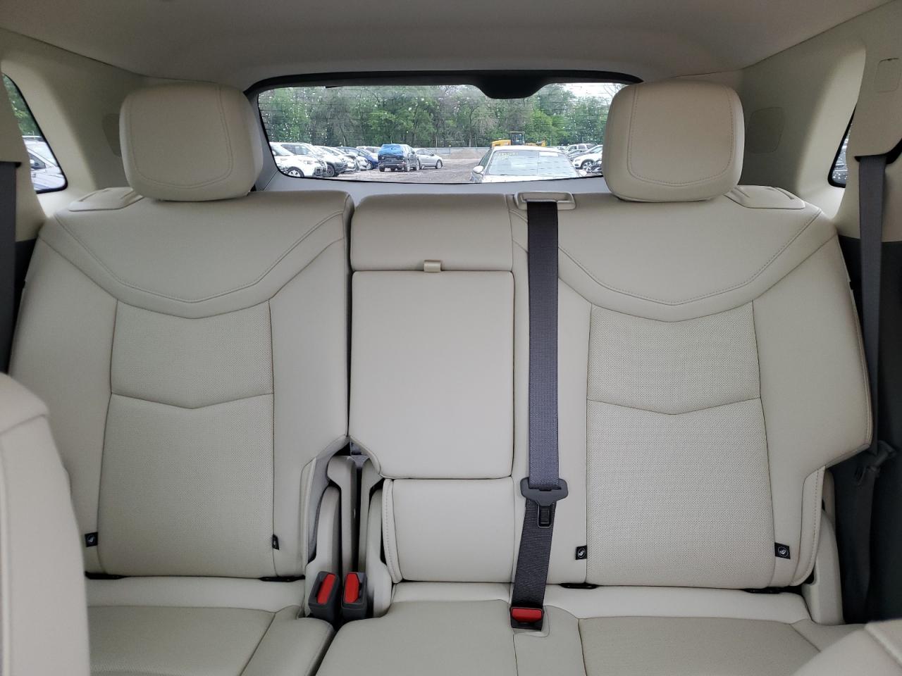 1GYKNDRS8NZ102665 2022 Cadillac Xt5 Premium Luxury