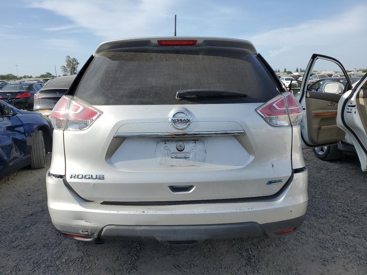 5N1AT2MT8EC819125 2014 Nissan Rogue S