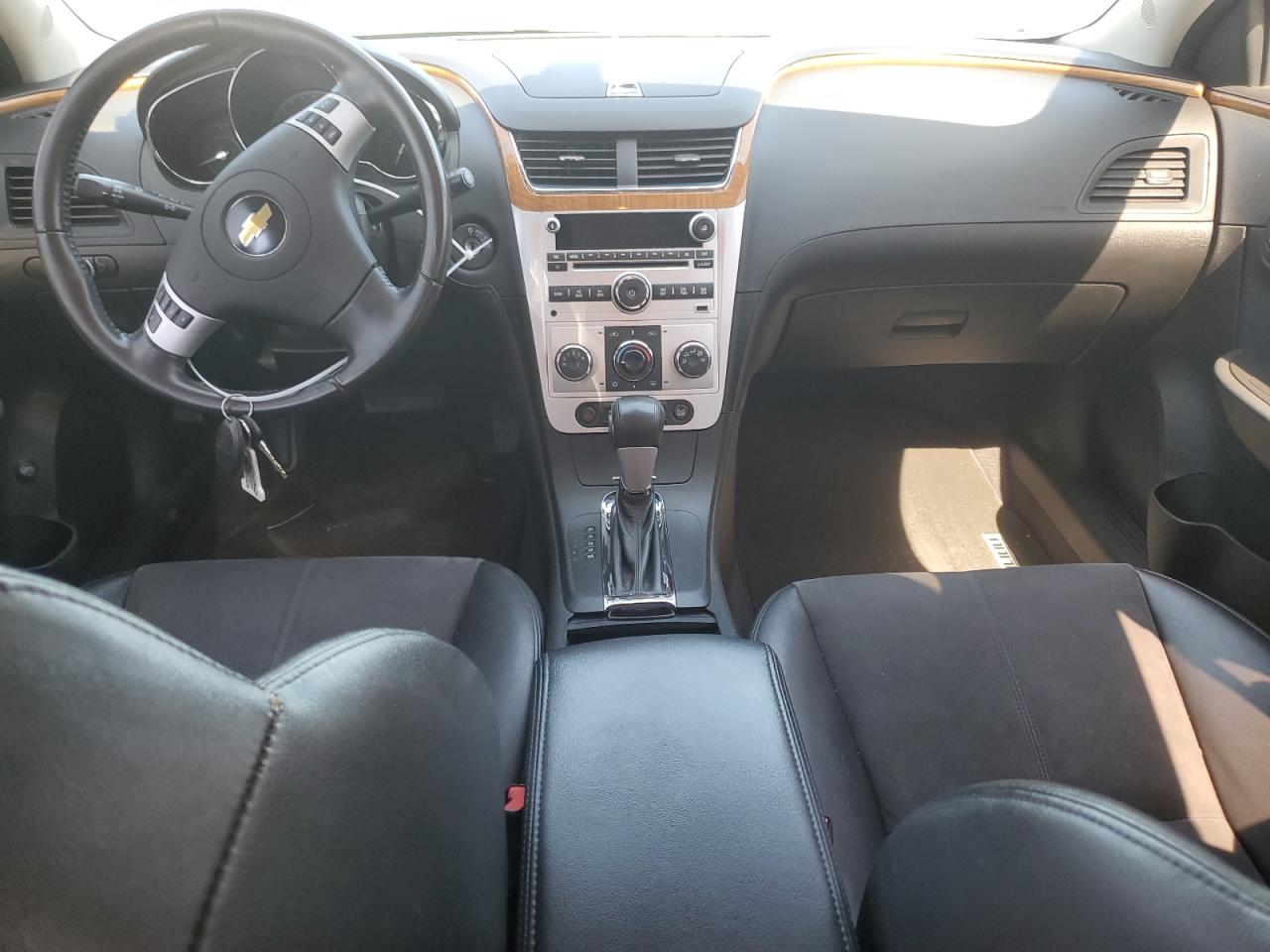 1G1ZD5E1XBF142701 2011 Chevrolet Malibu 2Lt