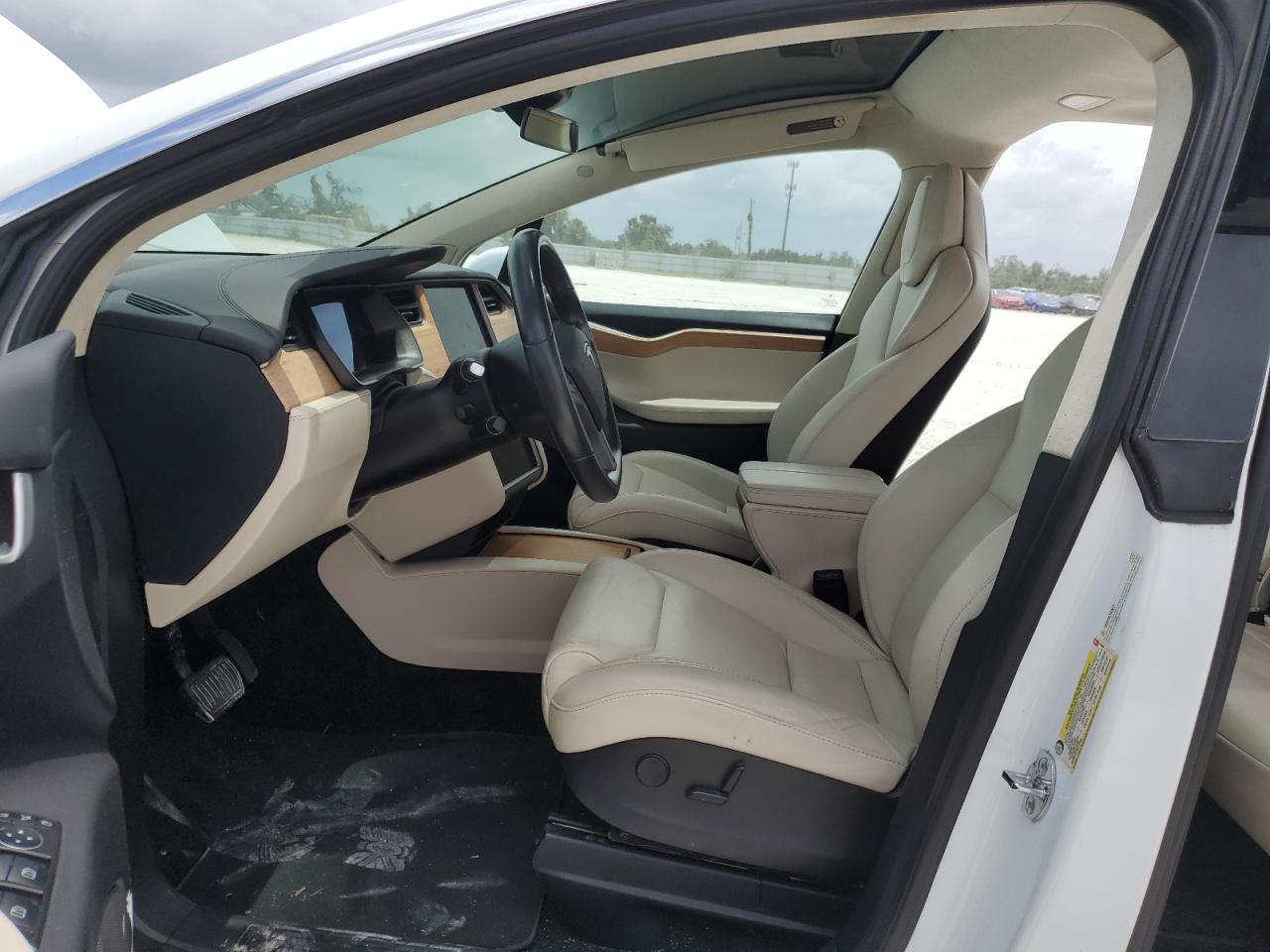 5YJXCAE26JF115808 2018 Tesla Model X