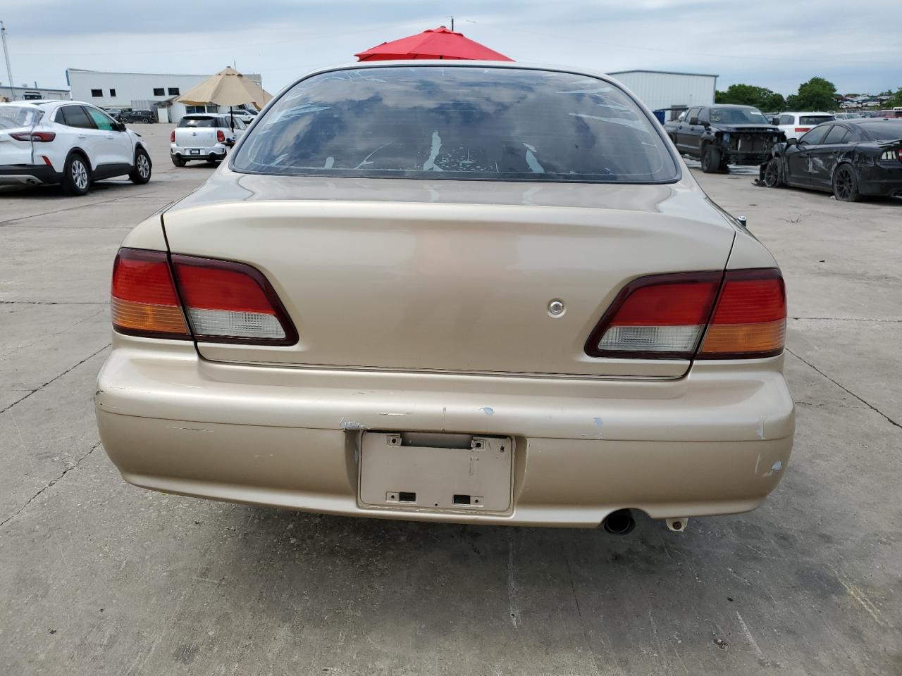 JN1CA21D0WM917774 1998 Nissan Maxima Gle