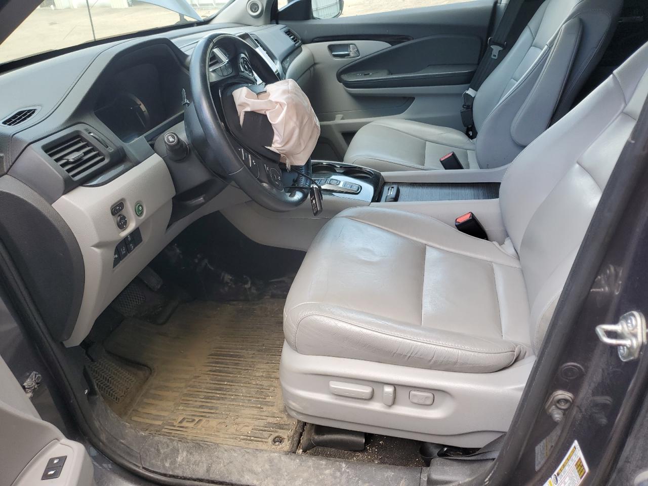 5FNYF6H95GB060231 2016 Honda Pilot Touring