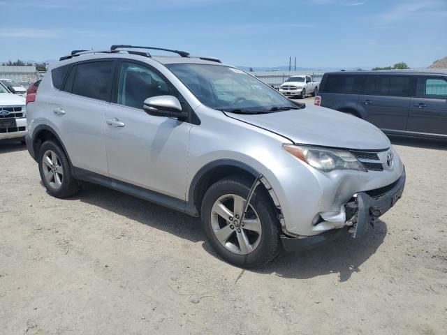 VIN 2T3RFREV0FW405956 2015 Toyota RAV4, Xle no.4