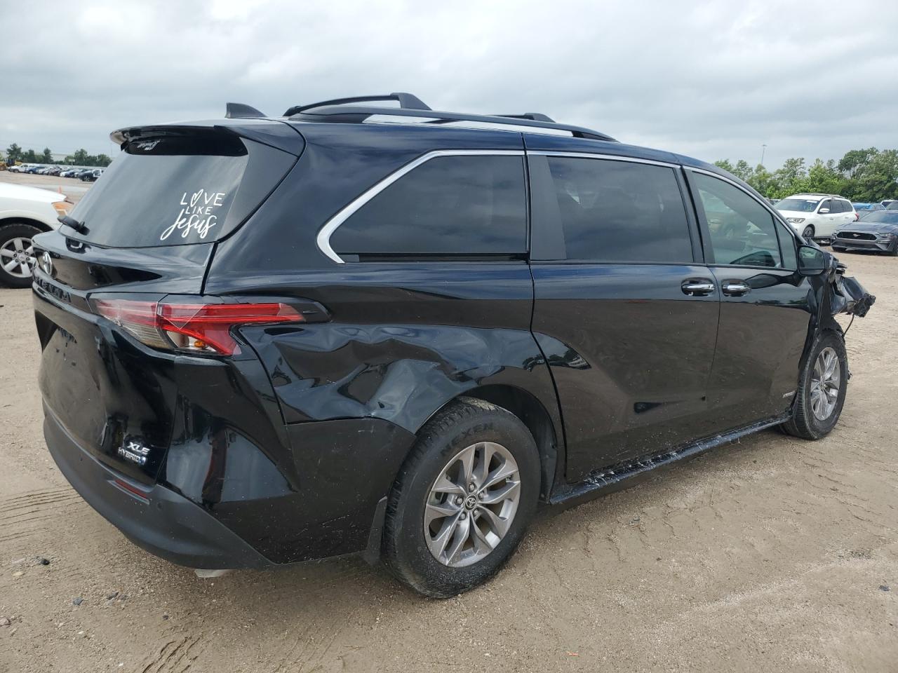 5TDYRKEC5MS055618 2021 Toyota Sienna Xle