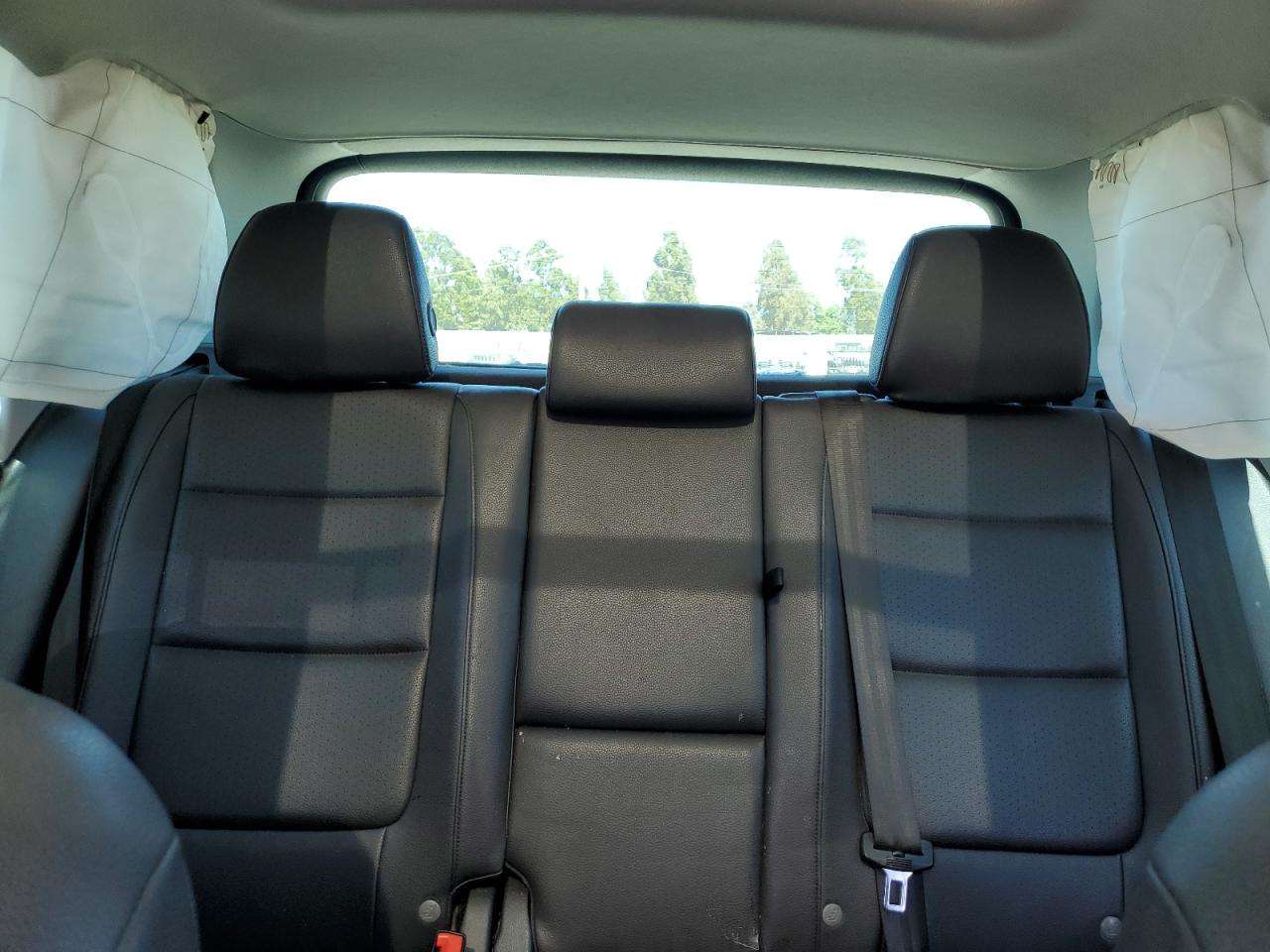 WVGRV7AX6HK002487 2017 Volkswagen Tiguan Wolfsburg