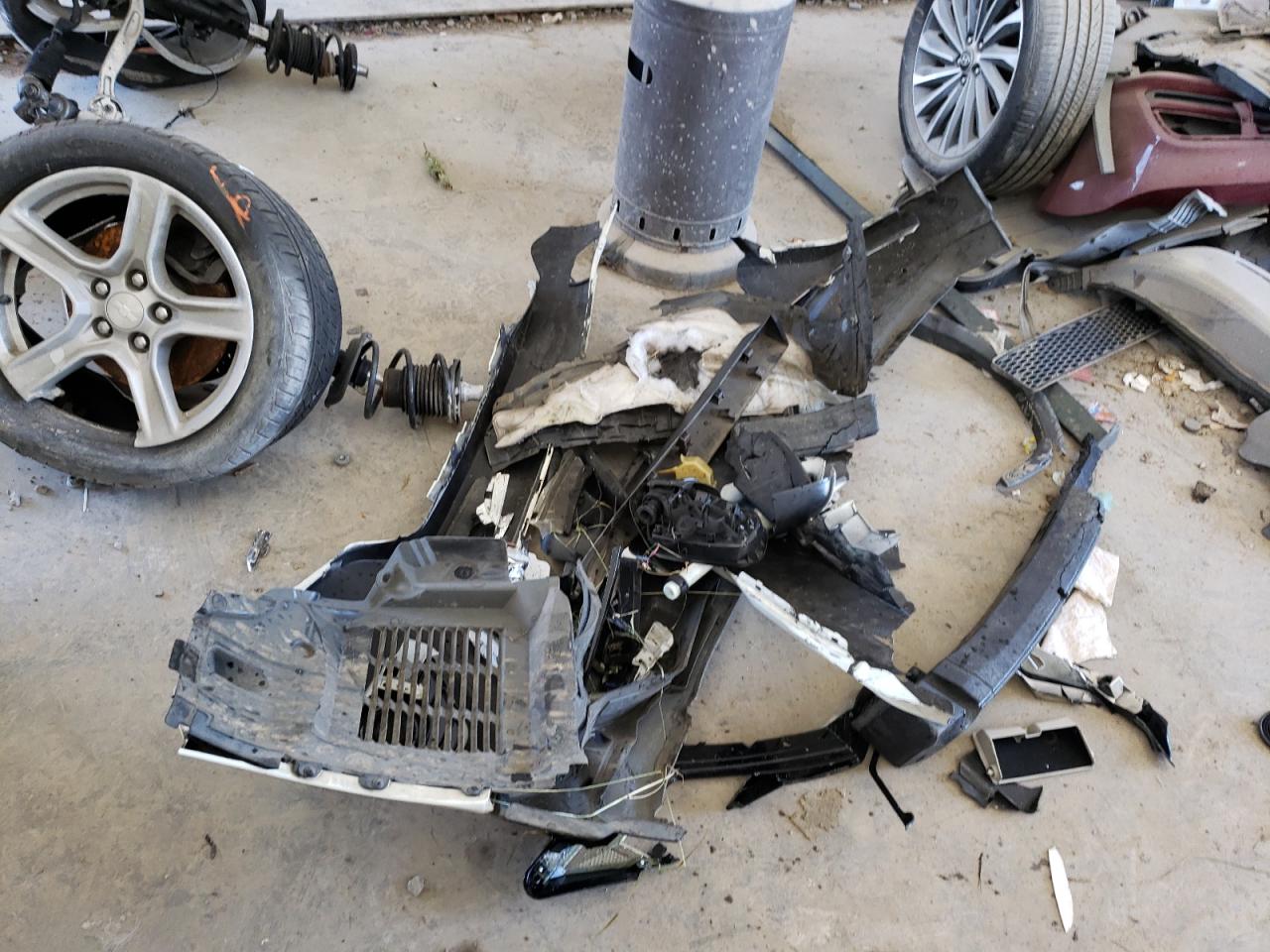 5N1DR2AN5LC588439 2020 Nissan Pathfinder S