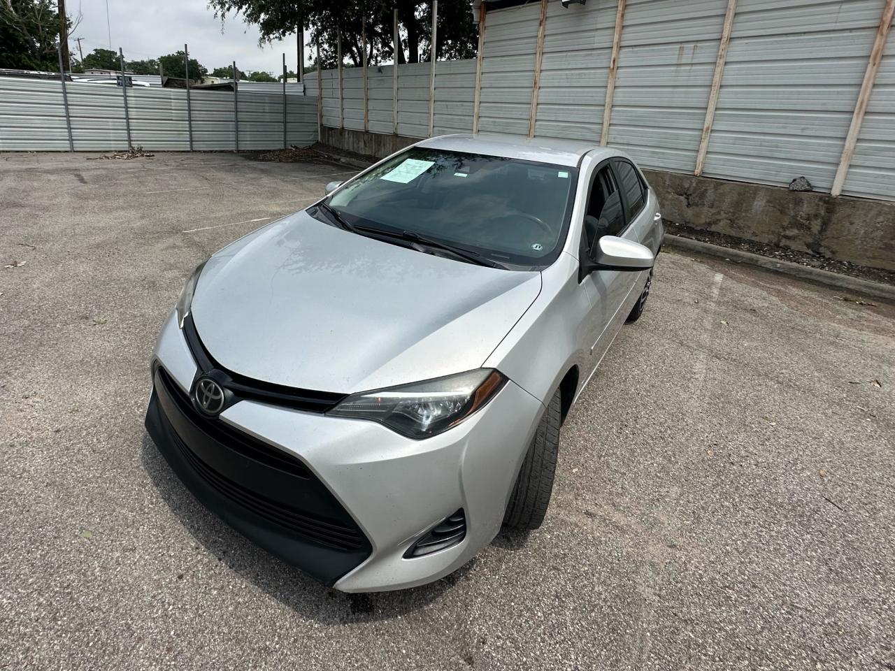 2017 Toyota Corolla L vin: 5YFBURHE6HP702164