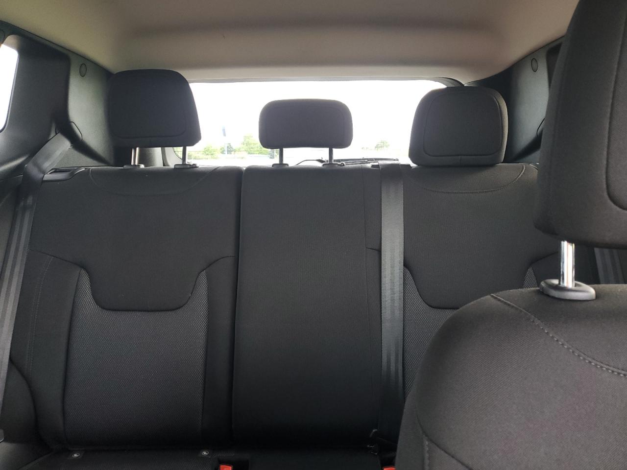 ZACNJDAB7MPM76561 2021 Jeep Renegade Sport