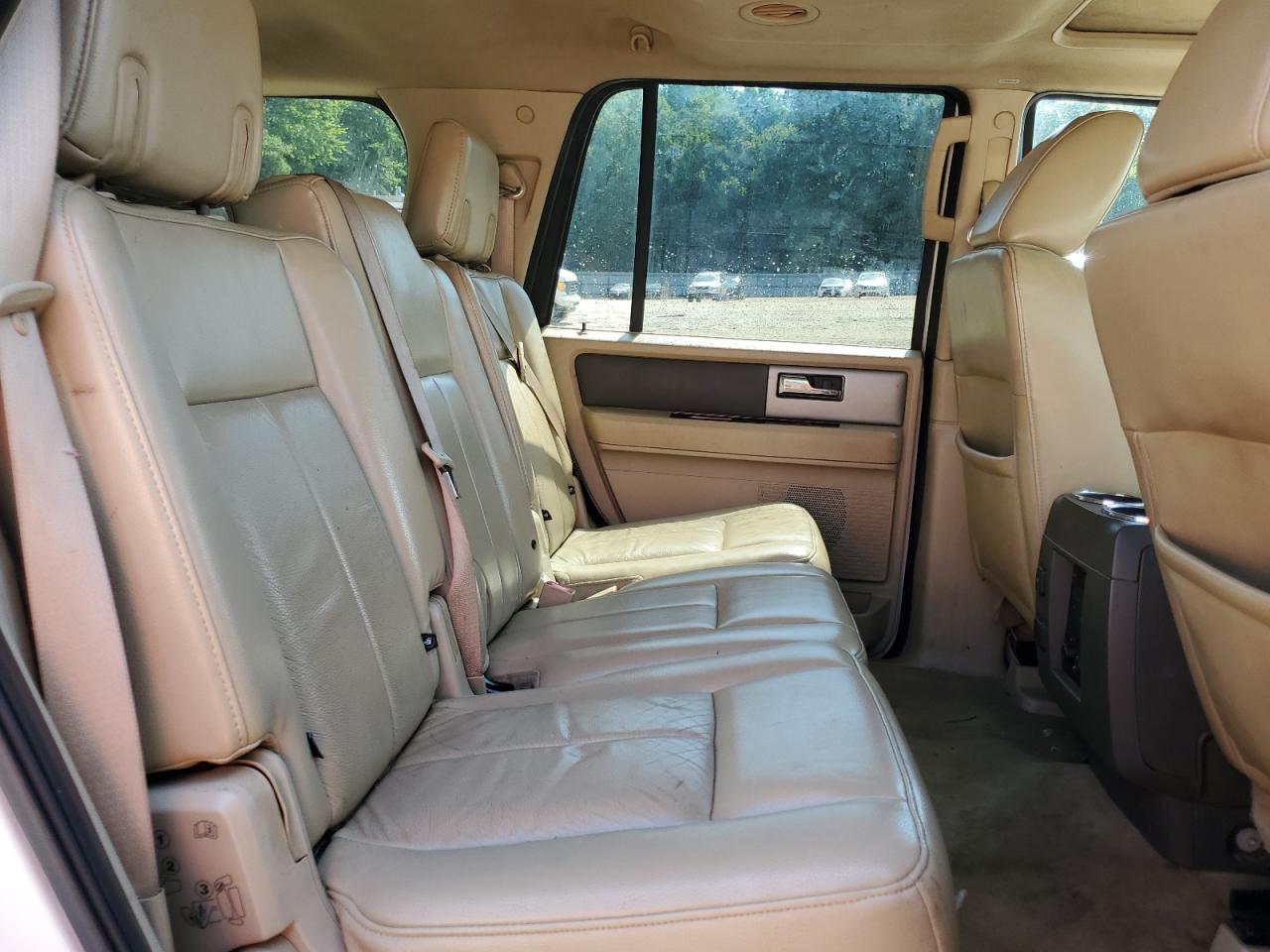 1FMJU1H54BEF00615 2011 Ford Expedition Xlt