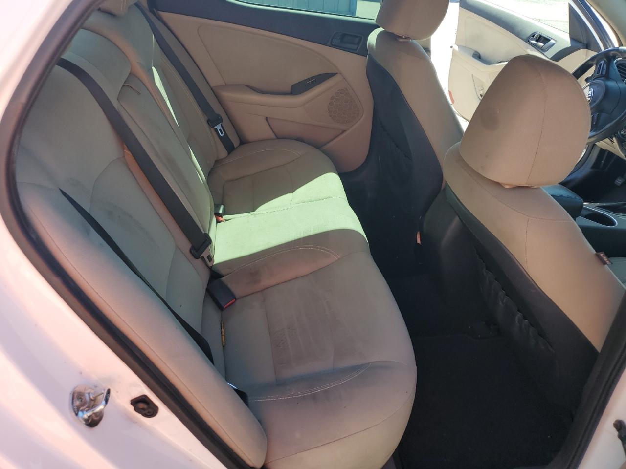 5XXGM4A74EG273549 2014 Kia Optima Lx