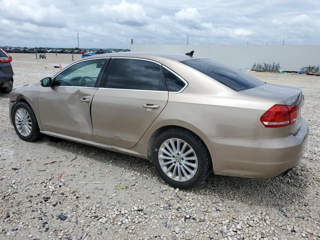 1VWAT7A31FC087649 2015 Volkswagen Passat S