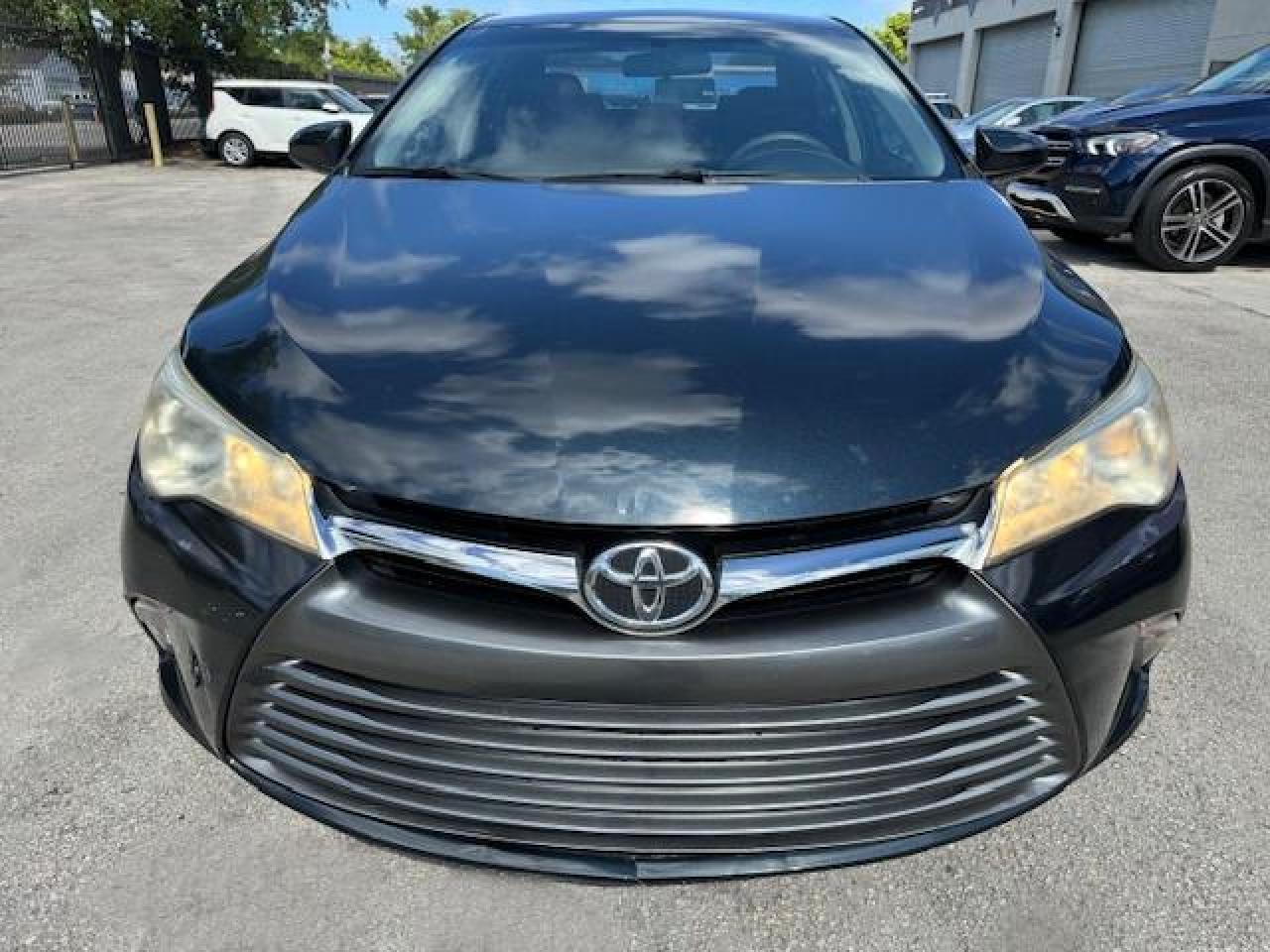 2017 Toyota Camry Le vin: 4T1BF1FK5HU621644