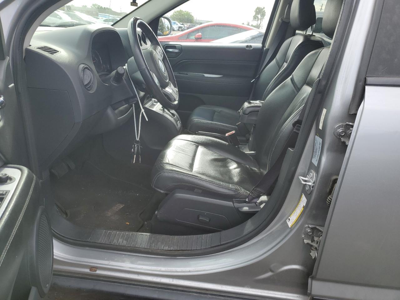 1C4NJDEB2GD768618 2016 Jeep Compass Latitude