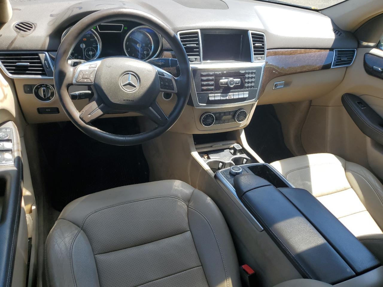 4JGDA5HB2FA558819 2015 Mercedes-Benz Ml 350 4Matic