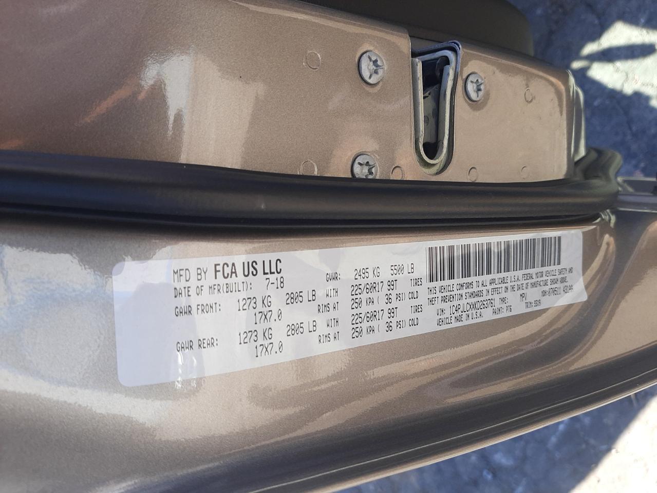 1C4PJLCXXKD263761 2019 Jeep Cherokee Latitude