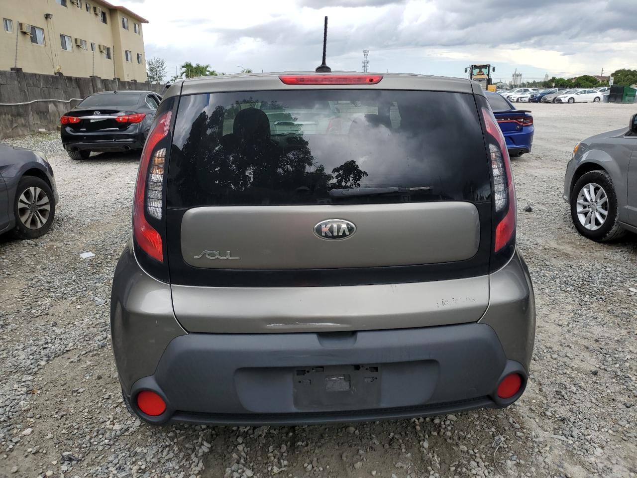 2016 Kia Soul vin: KNDJN2A2XG7301457