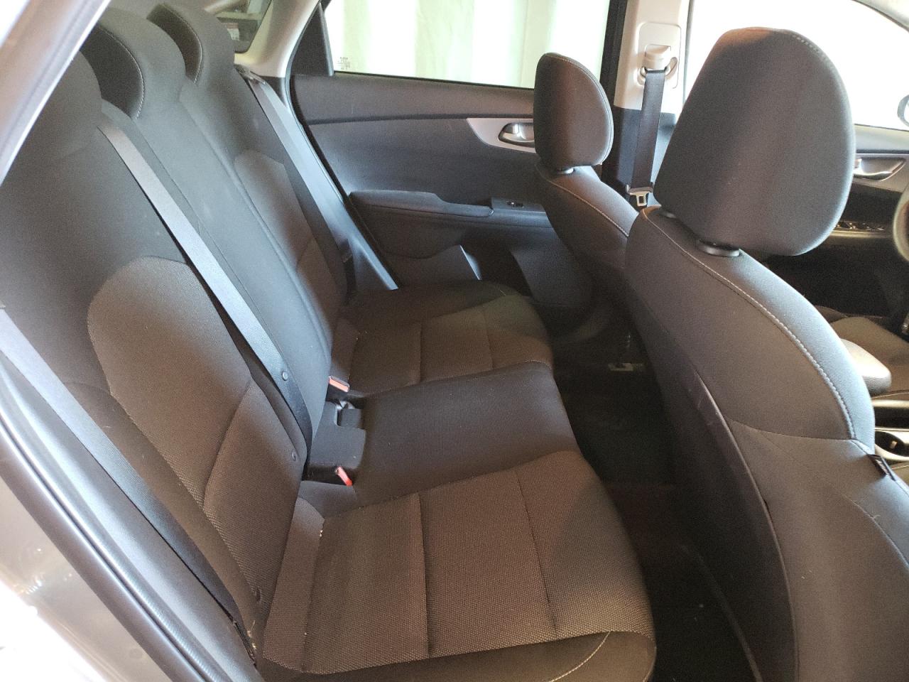 3KPF24AD4NE458913 2022 Kia Forte Fe