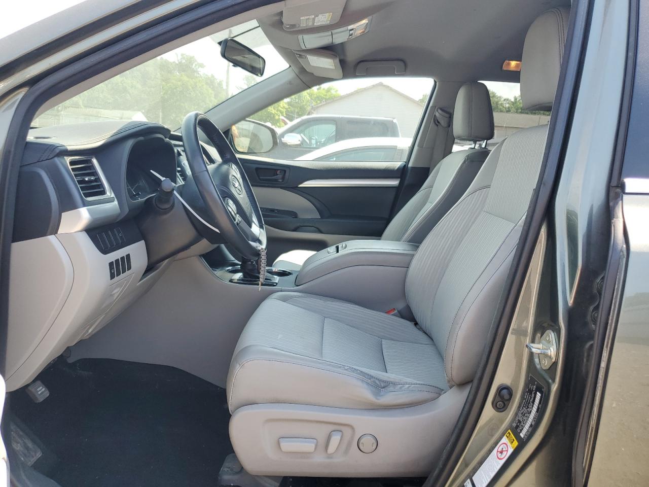 5TDBKRFH5ES041829 2014 Toyota Highlander Le