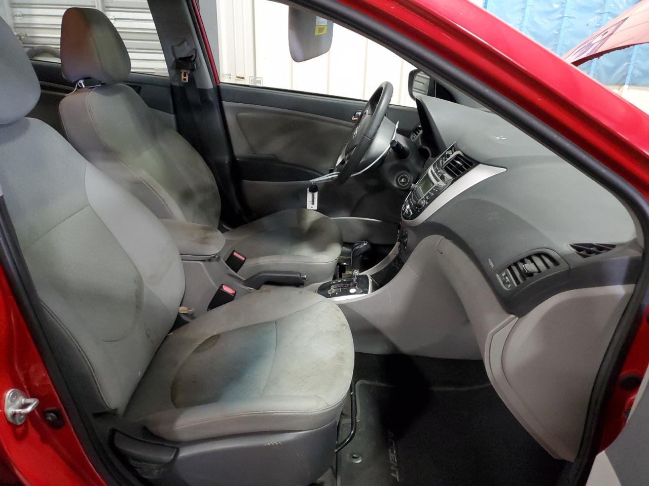 KMHCU5AE9DU077985 2013 Hyundai Accent Gls