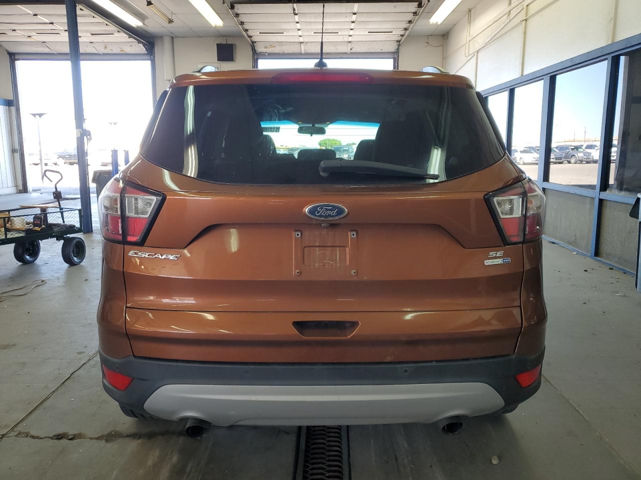 1FMCU9G96HUC90464 2017 Ford Escape Se