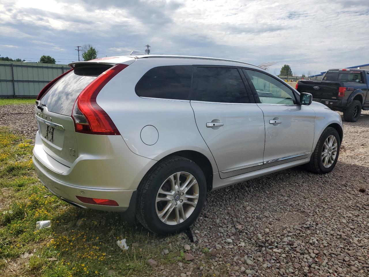 2016 Volvo Xc60 T5 Premier vin: YV4612RK3G2843001