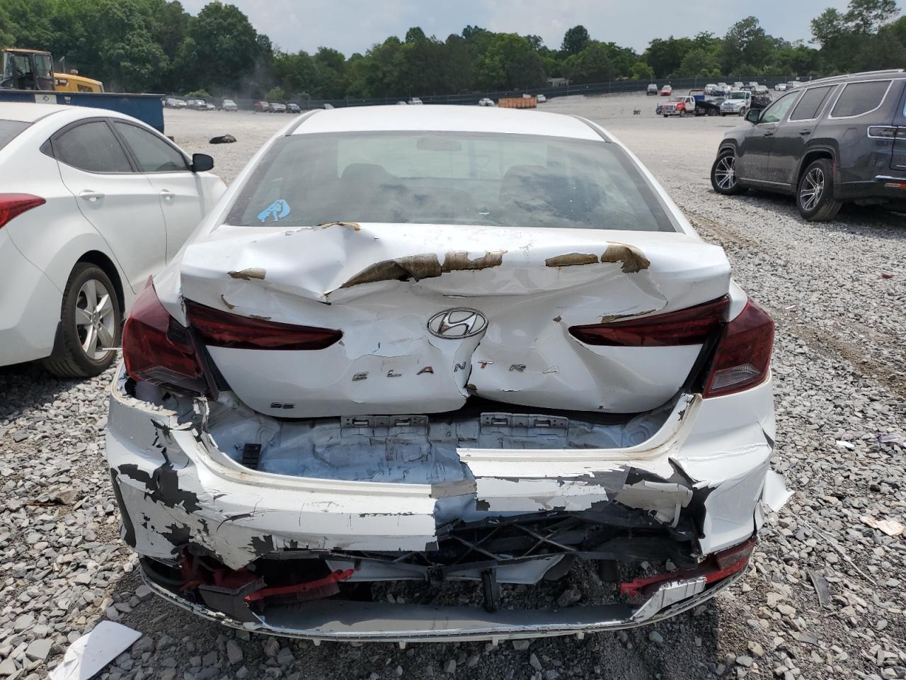 5NPD74LFXKH490084 2019 Hyundai Elantra Se