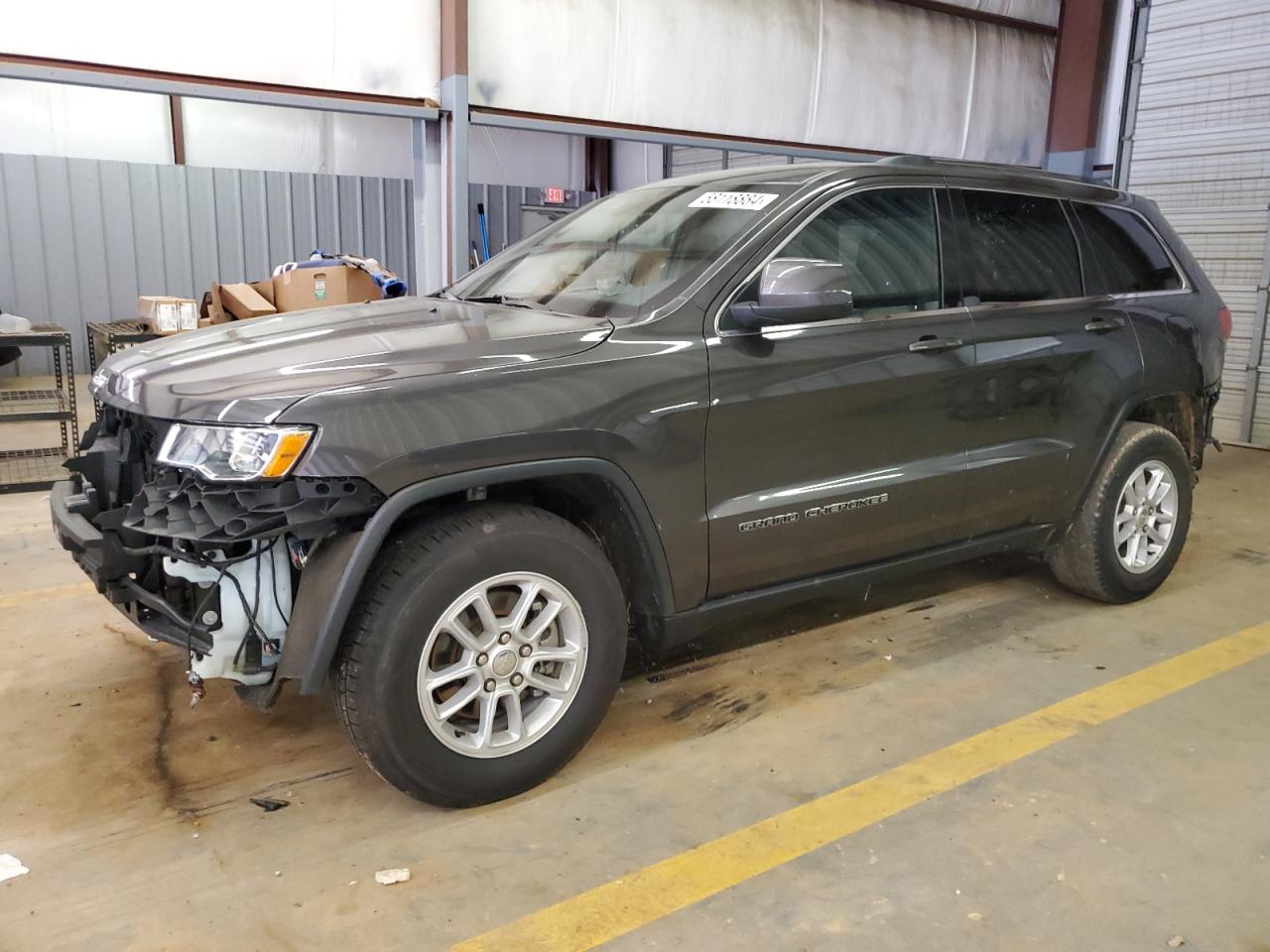 1C4RJEAG3KC690258 2019 Jeep Grand Cherokee Laredo