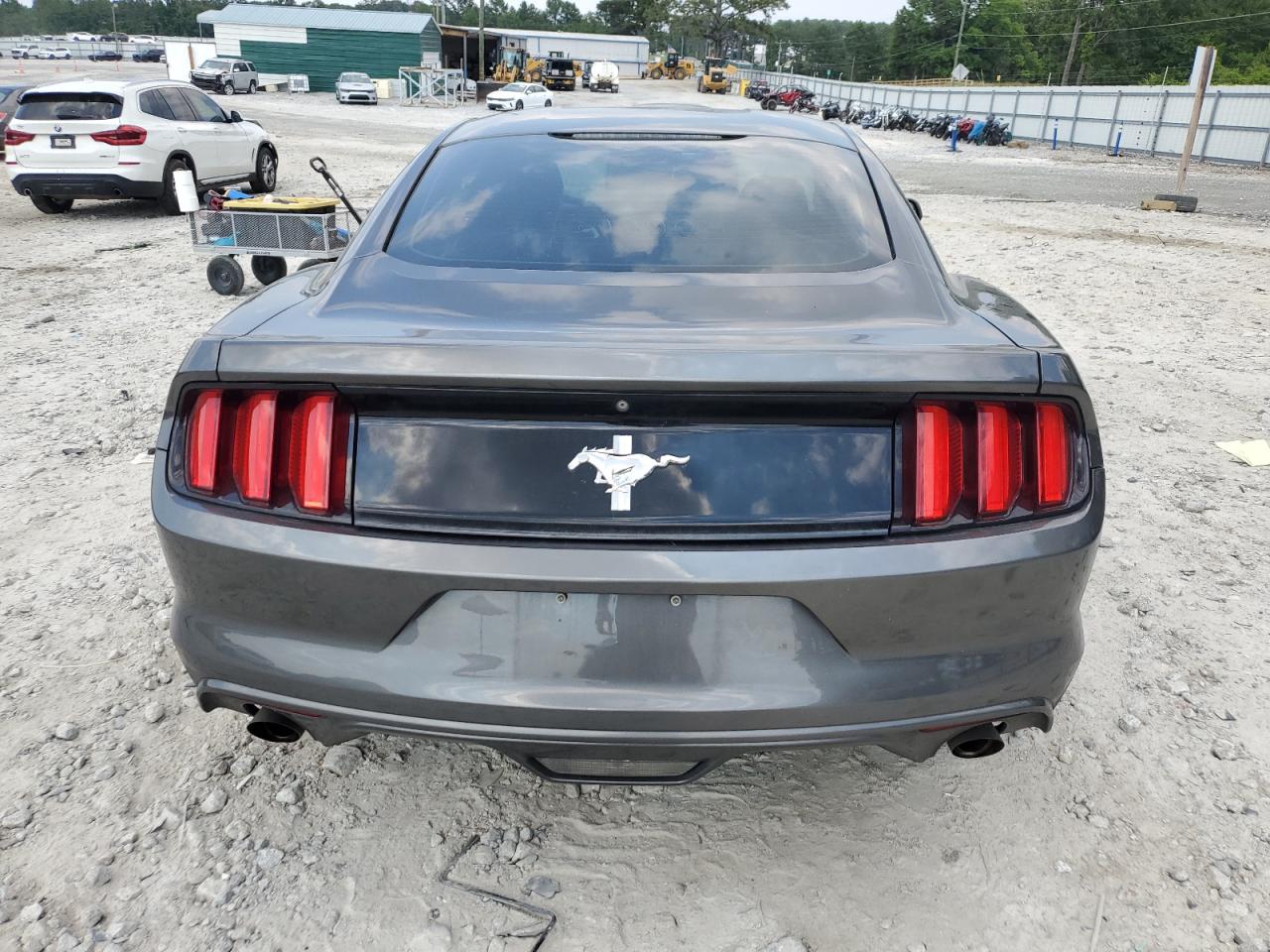 1FA6P8AM4F5390205 2015 Ford Mustang