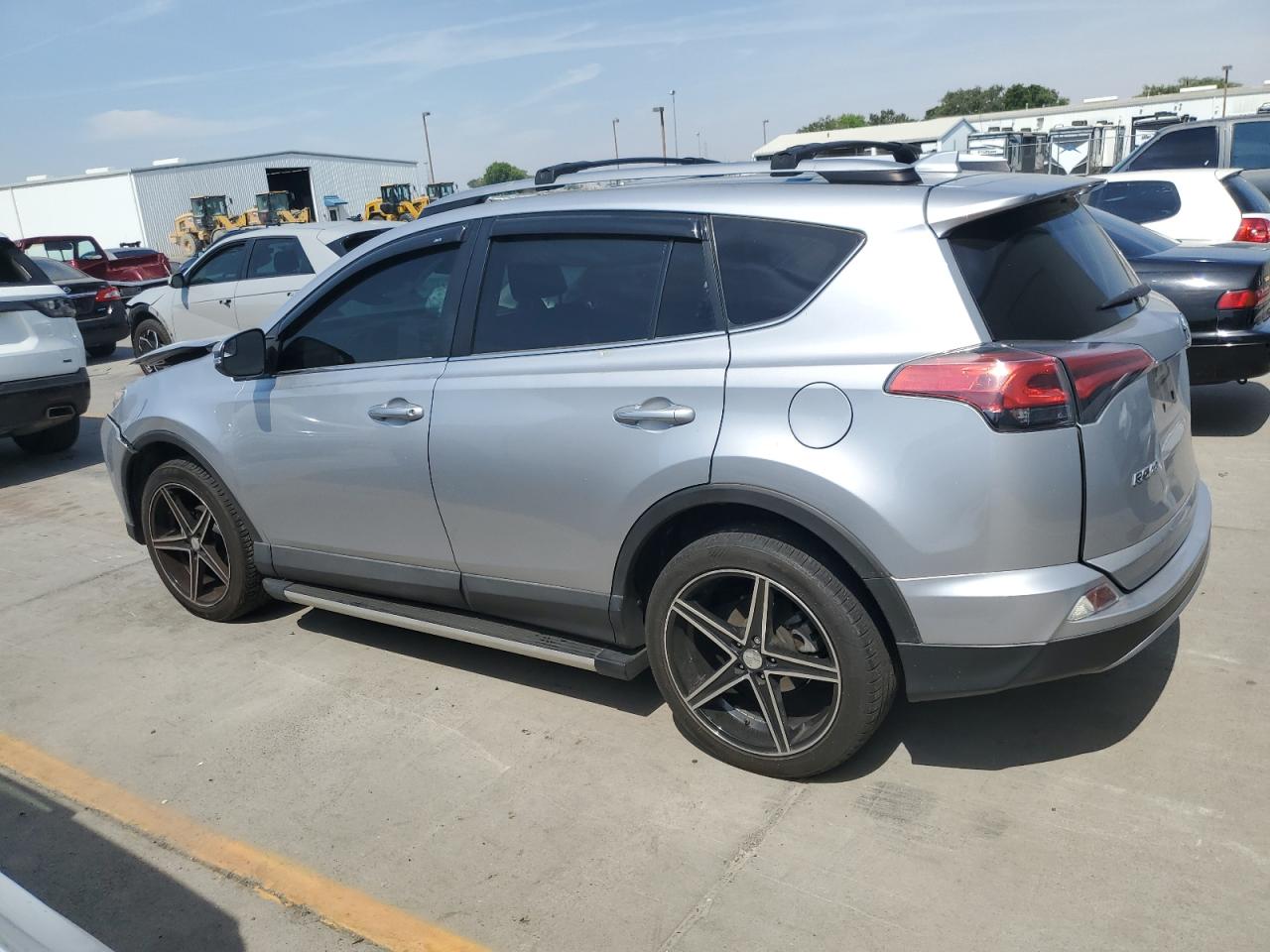 2T3WFREV2HW321210 2017 Toyota Rav4 Xle