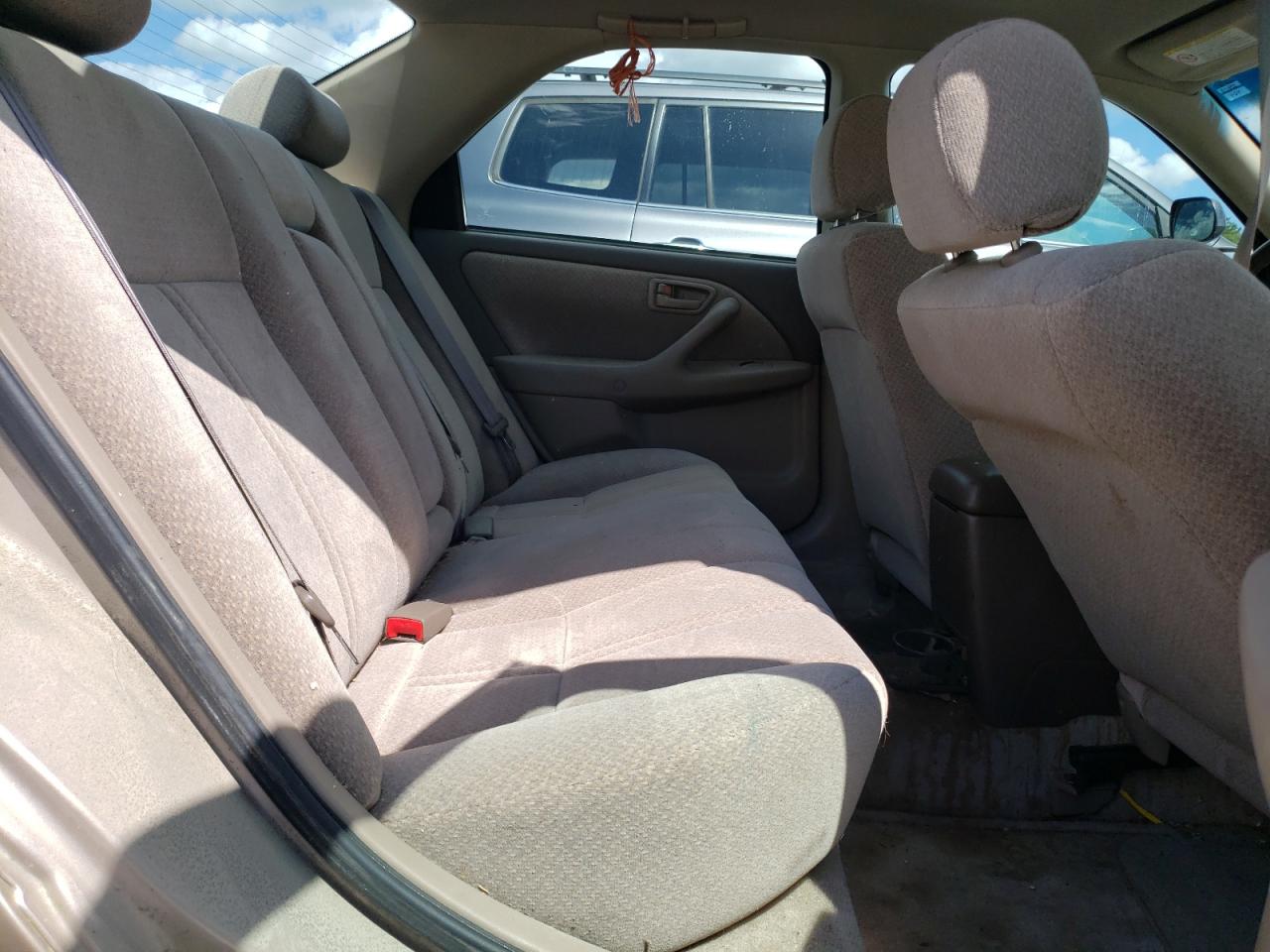 4T1BG22K2YU657056 2000 Toyota Camry Ce