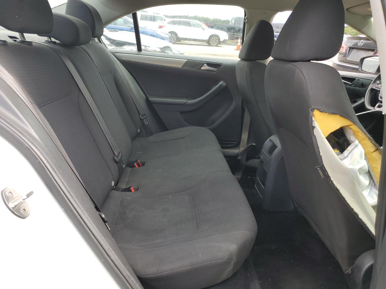 3VWD67AJ1GM294450 2016 Volkswagen Jetta Se