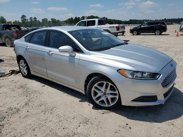 VIN 3FA6P0H71GR104990 2016 Ford Fusion, SE no.4