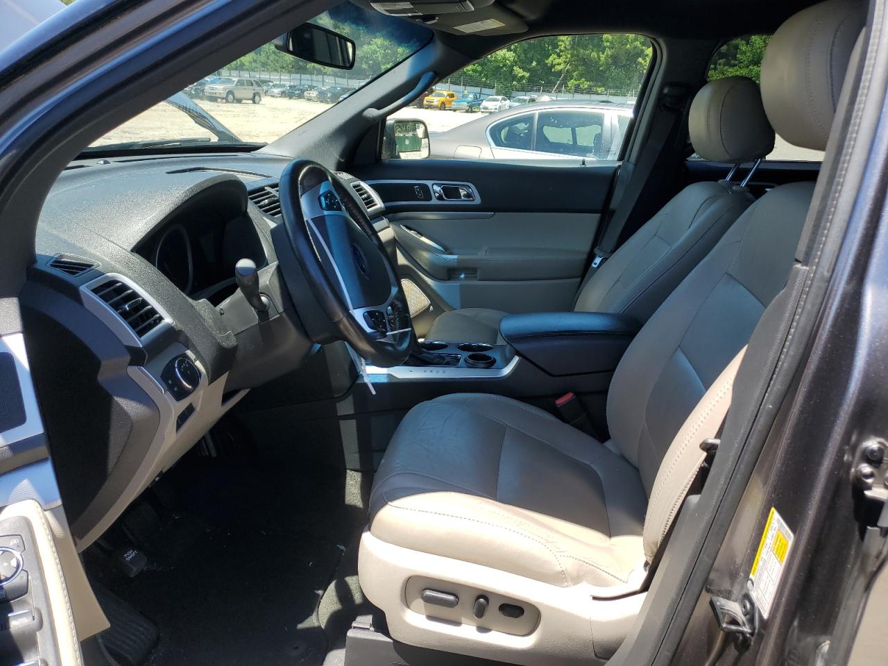 1FMHK7D8XBGA55616 2011 Ford Explorer Xlt