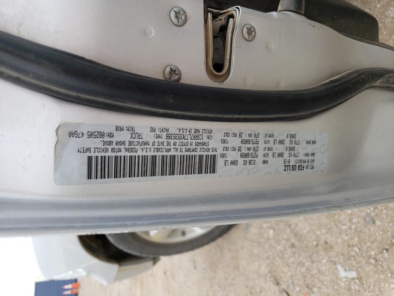 1C6RR7LT7KS535398 2019 Ram 1500 Classic Slt