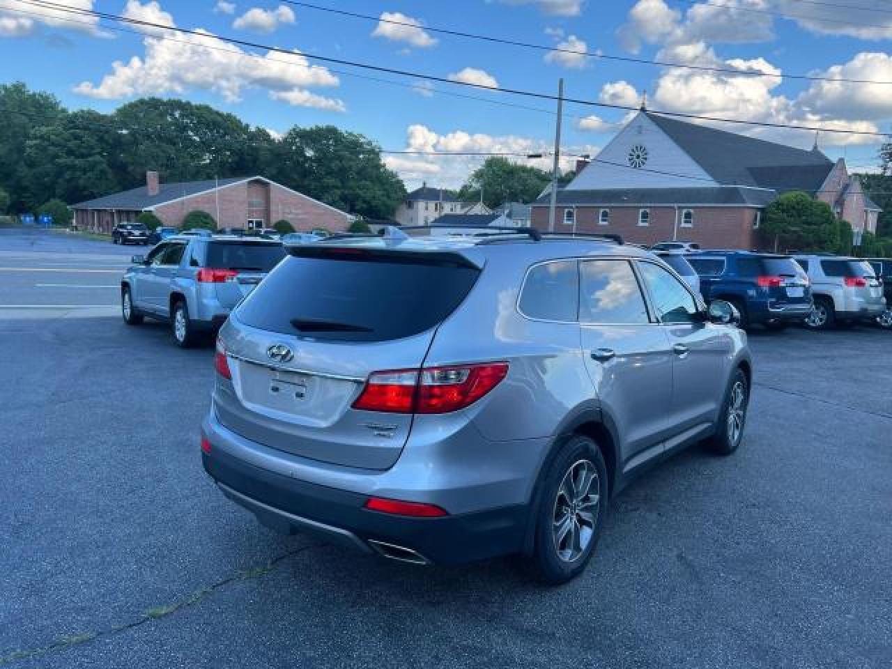 2013 Hyundai Santa Fe Gls vin: KM8SNDHF8DU026172