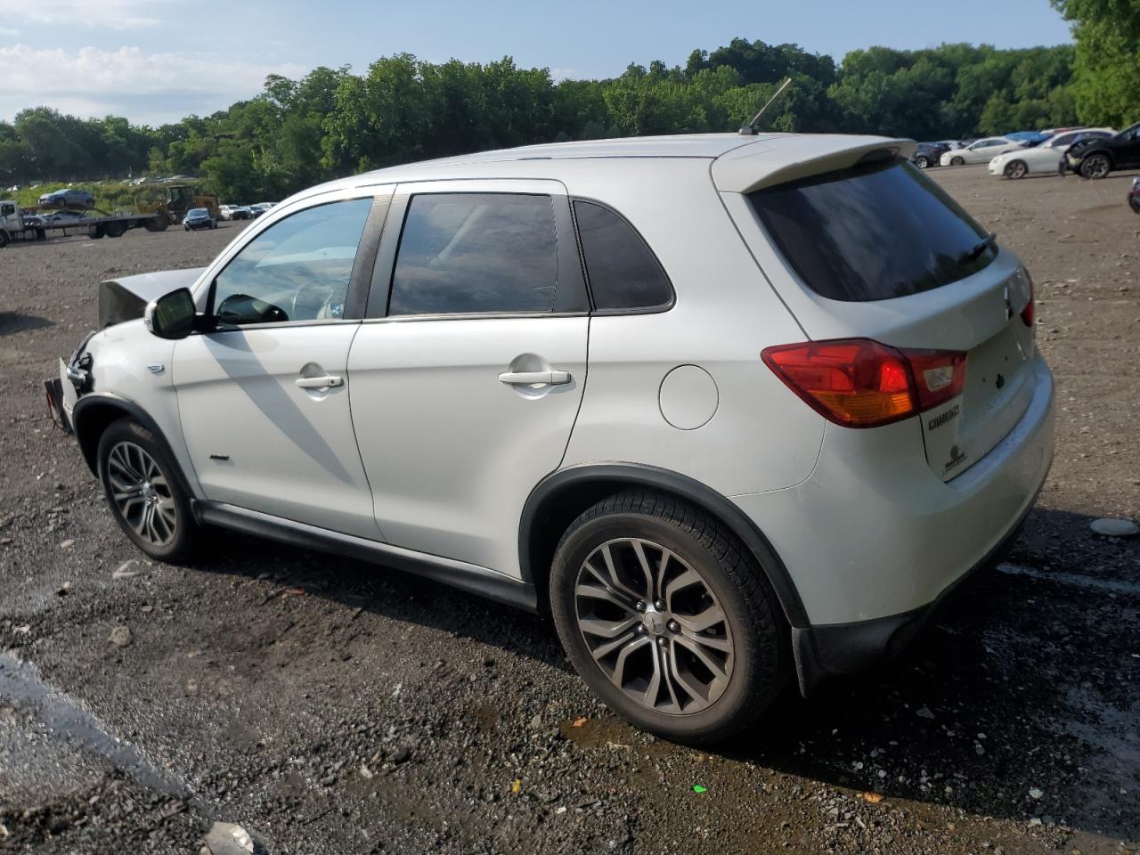 MITSUBISHI OUTLANDER 2016 white  gas JA4AR3AU5GZ035033 photo #3