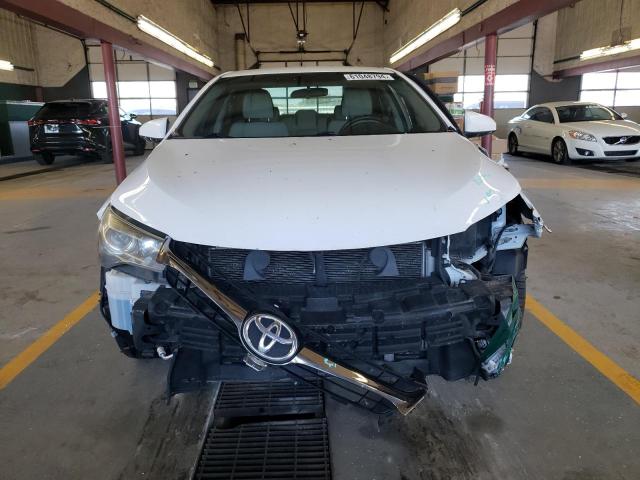 VIN 4T1BF1FK3GU231091 2016 Toyota Camry, LE no.5