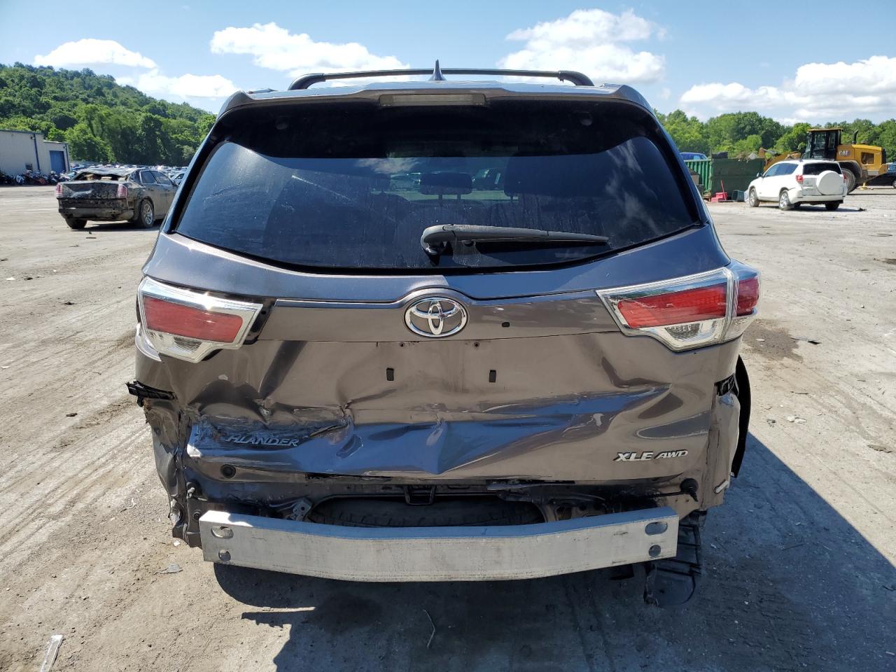 5TDJKRFHXGS292375 2016 Toyota Highlander Xle