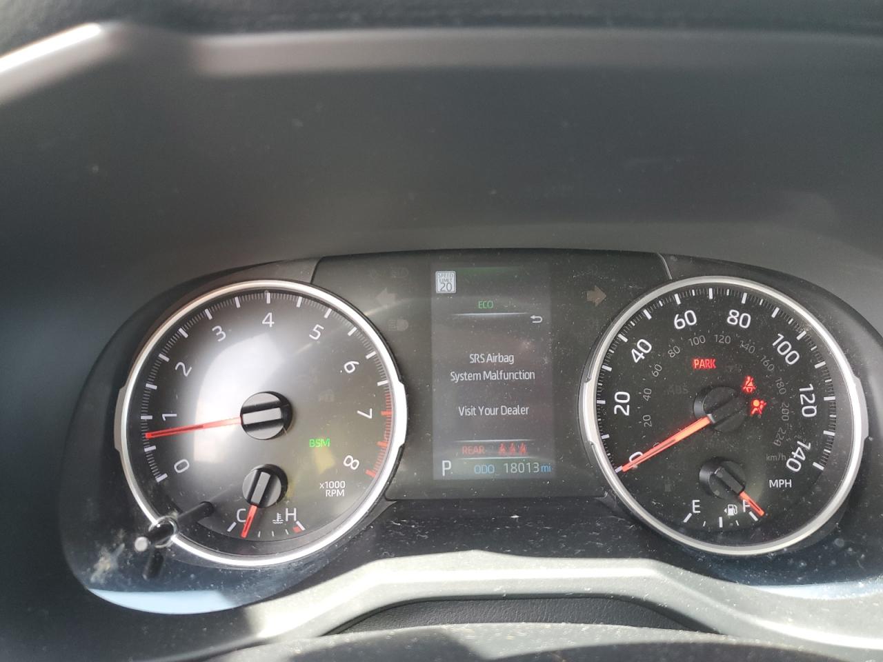 2T3C1RFV9NC196557 2022 Toyota Rav4 Xle Premium