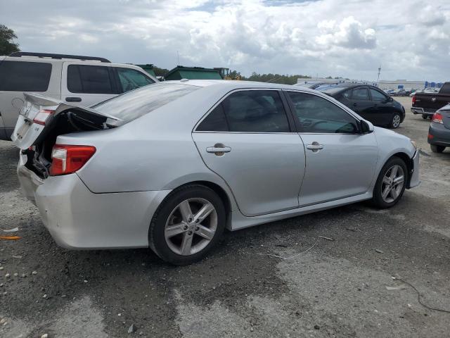 VIN 4T1BF1FK3DU666950 2013 Toyota Camry, L no.3