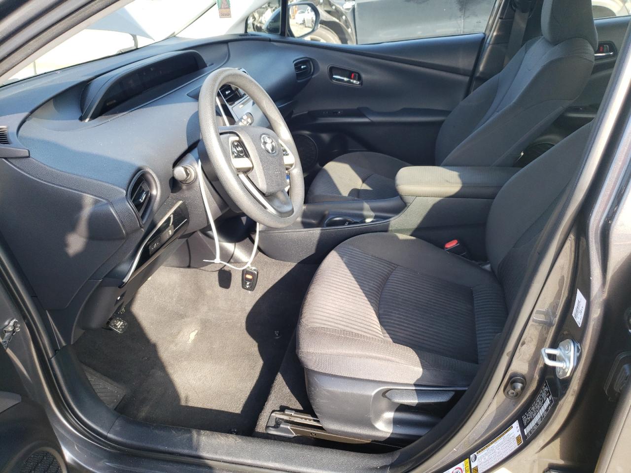 JTDKBRFU8G3017574 2016 Toyota Prius