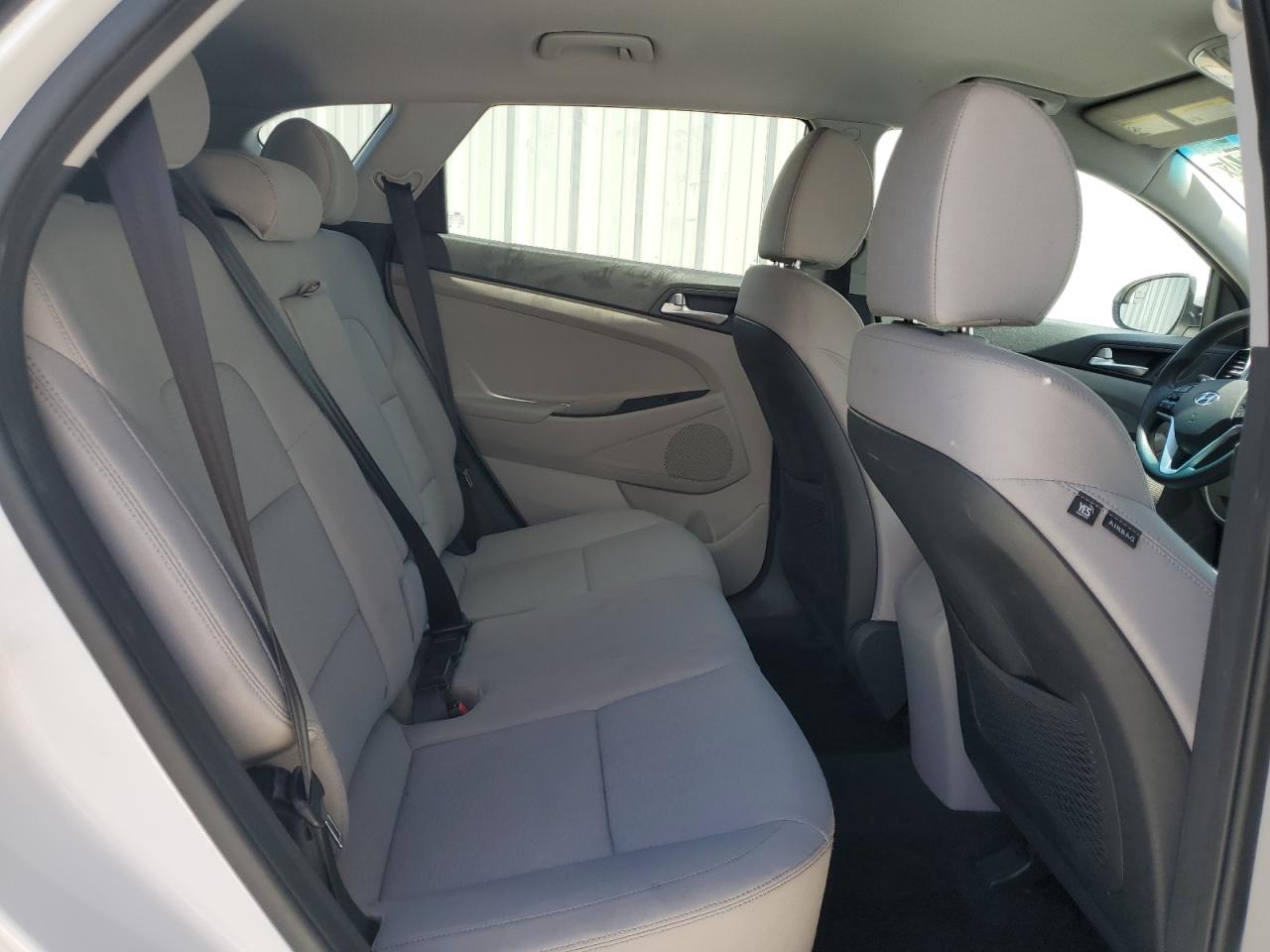 KM8J2CA41KU899105 2019 Hyundai Tucson Se