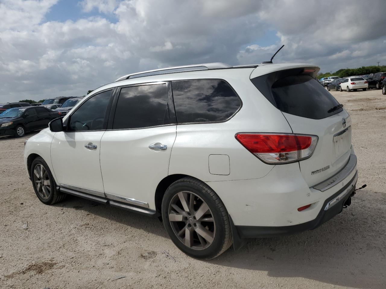 2015 Nissan Pathfinder S vin: 5N1AR2MN0FC623651